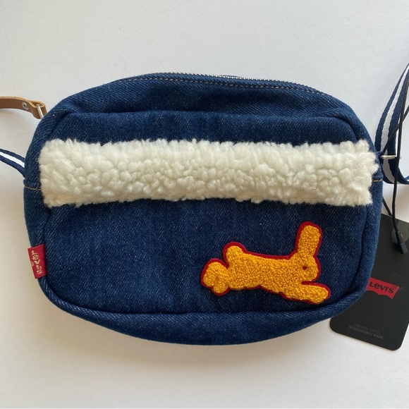 NWT Levi's Red Tag Denim Bunny Rabbit Shoulder Crossbody Bag Limited Edition - Picture 3 of 11